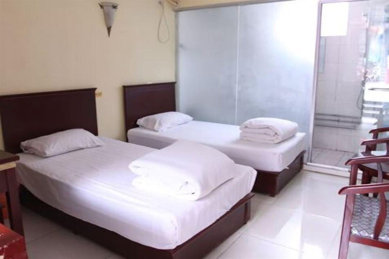 Hostel Confucious *